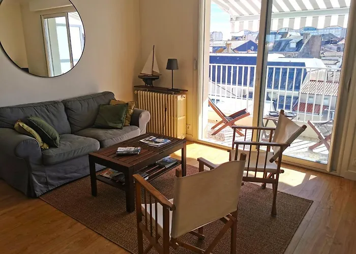 Petit Radet 350m De La アパート *